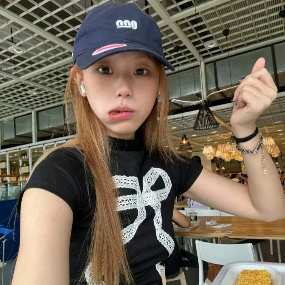 埋伏 封面