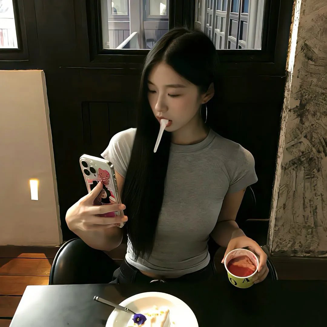 你的眼睛在追问 封面